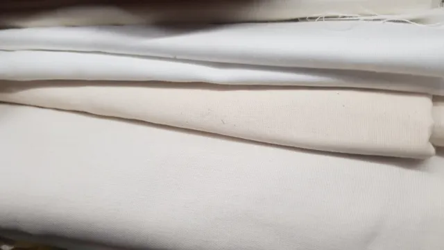 NEUTRAL FABRICS 2 kg of LARGE REMNANTS /offcuts/variety