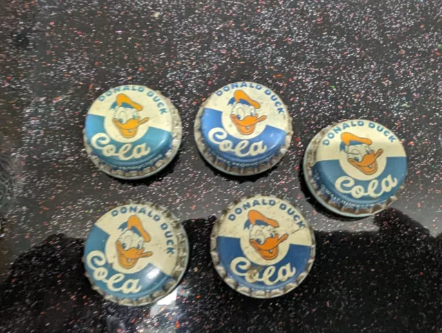 5 1953,Walt Disney, "Donald Duck" Cola, "Un-Used" Bottle Cap (Scarce  ) Pins