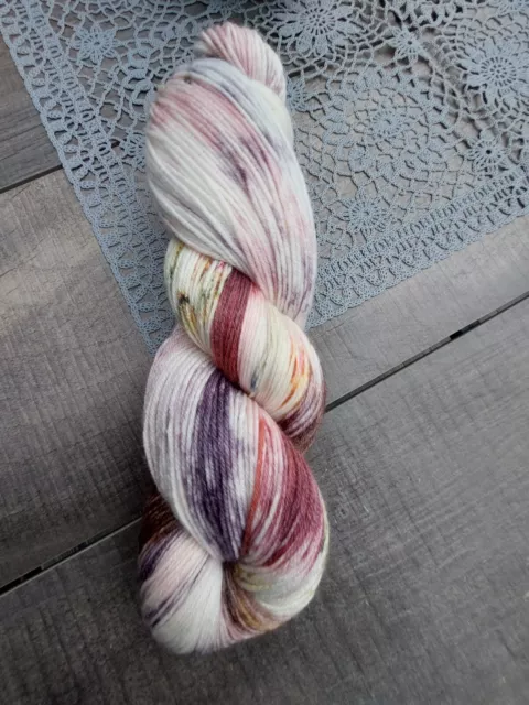 Handgefärbt, 60% Merino, 25% Bambus, 15% Polyamid, 4-fach; 100g / 400m LL 2