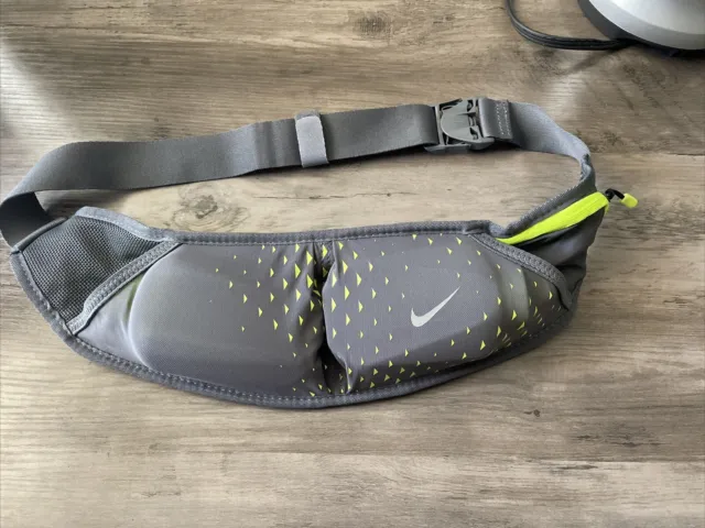 Nike Double Flask Pocket Running Sport Belt W/  Marathon Workout 2 Bottles NWOT