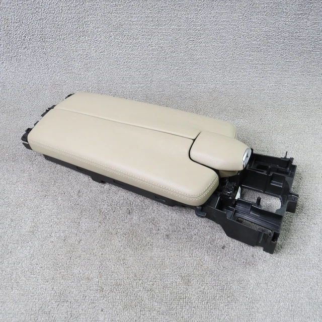 1013 MERCEDES W212 E350 E550 Front Center Console Armrest Cover Beige