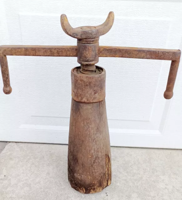 EARLY PRIMITIVE CONESTOGA WAGON JACK w RARE UNIQUE TAPERED CYLINDRICAL DESIGN