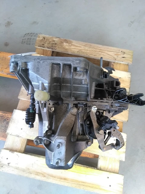 Set Di 2 Tappetini Anteriori In Velluto, Su Misura Per Dacia Logan MCV II, Antiscivolo, Con Rinforzo Saldato Sul Lato Guida