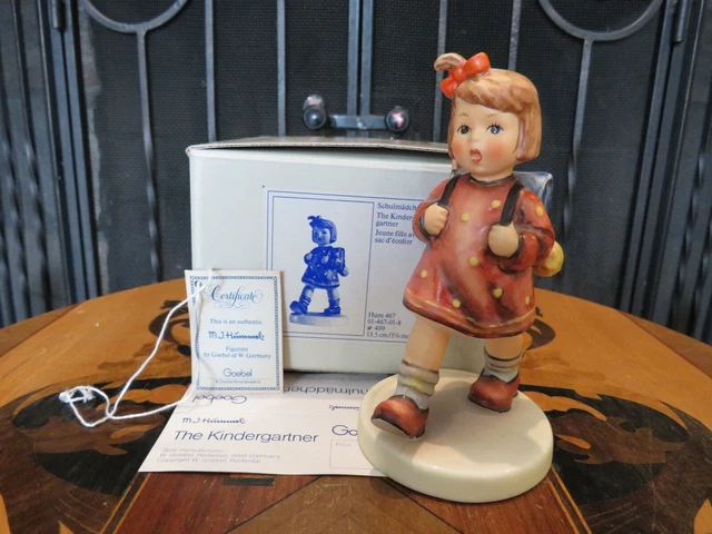Hummel Goebel The Kindergartner 467 TMK-6 Figurine Gerhard Skrobek (1985) MIB