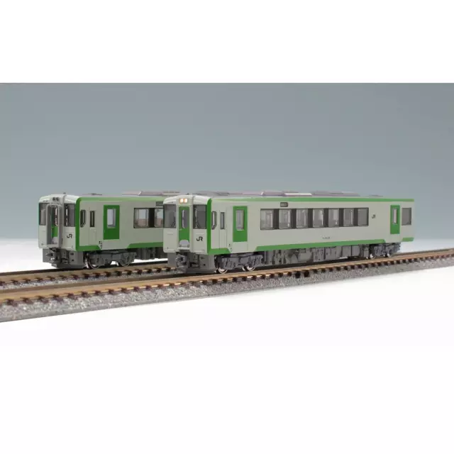 Kato 10-1165 JR Diesel Train Type KIHA111-100 + KIHA112-100 2 Cars Basic Set - N