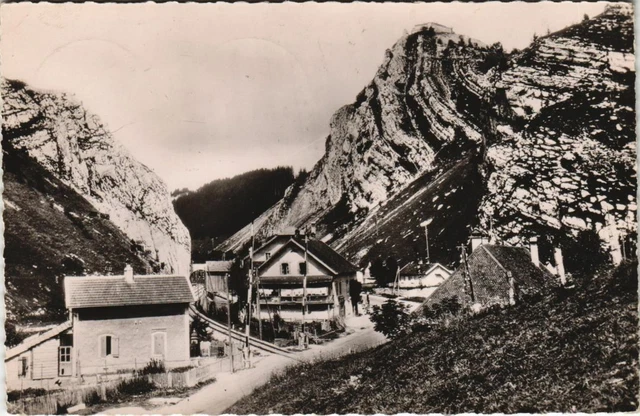 CPA LA CLUSE-et-MIJOUX Vue - Environs de Pontarlier (1115310)