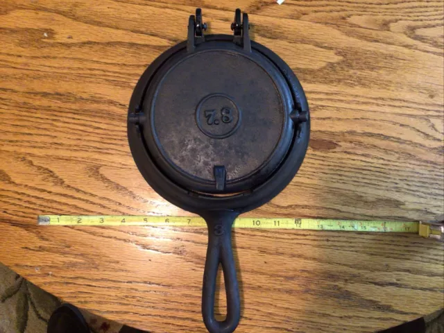 Vintage Cast Iron Waffle Maker With Base, Marked 7.8, Unknown Maker