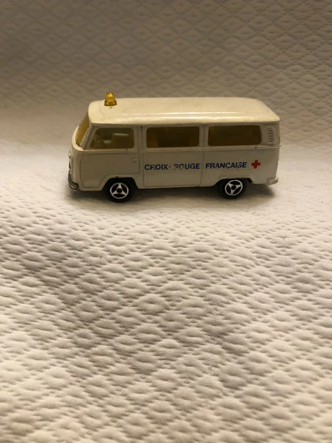MAJORETTE VW FOURGON Vitré Ambulance Militaire Rare Version MIB 1977