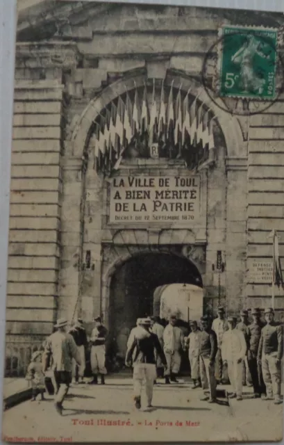 TOUL 54 cpa the animated gate of Metz good condition