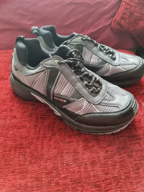 Uk hotsell gear trainers