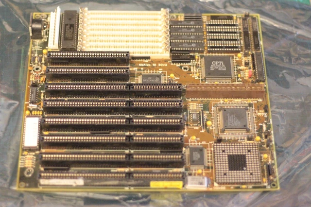 486/386 AT MOTHERBOARD AMD DX 40MHz VLB DataExpert OPTI-495 FOR PARTS ...