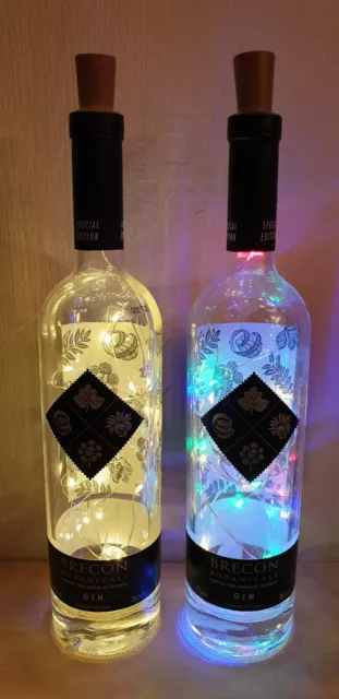 2 x BRECON BOTANICALS GIN BOTTLES WITH LED STRING LIGHTS,  CHOICE OF COLOURS