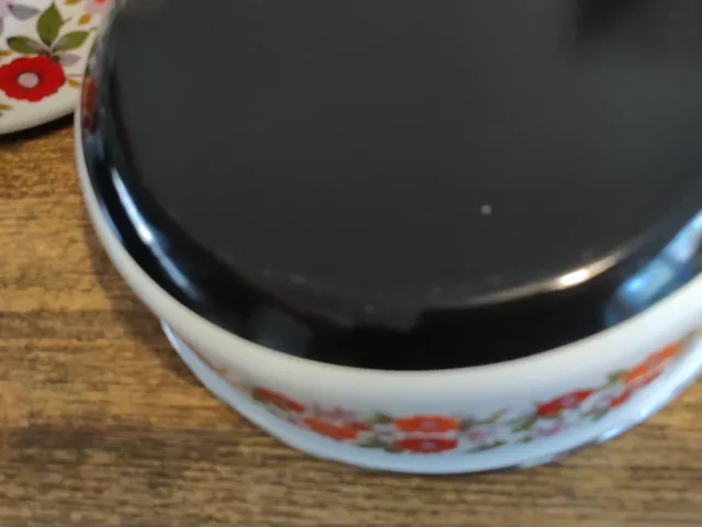 Série de 5 Casseroles tôle émaillées Et 1 Sauteuse Décor Floral Vintage 1970 TBE 3