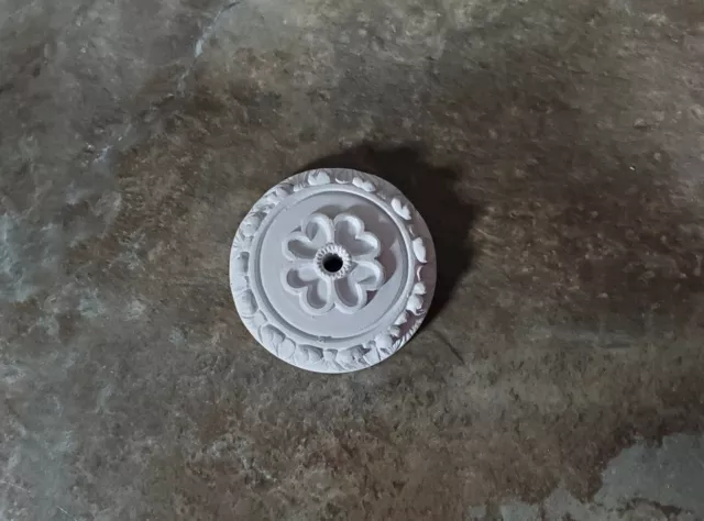 Dollhouse Miniature Ceiling Rose Medallion Small Plaster Resin 1:12 Scale 45 mm