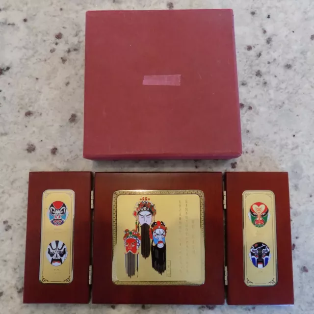 Chinese Peking Opera Painting Mask Facial Make Up Wood Tri-Fold Display