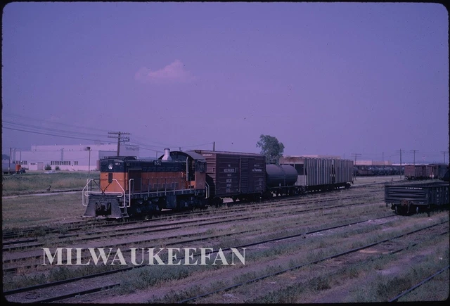 Original Kodachrome slide Milwaukee Road MILW ALCO S-2 851 scene Kansas City