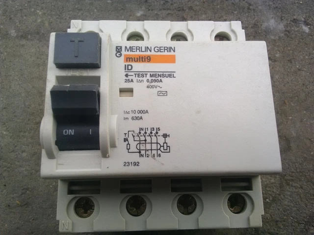 Interrupteur Différentiel Merlin Gerin 25A 230V 300mA - Modèle ID - Réf. 23166 - Occasion Testé