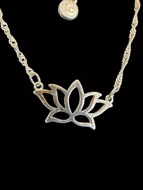 LC LAUREN CONRAD SILVER PLATED FLOWER NECKLACE NWT NECKLACE 19” Long