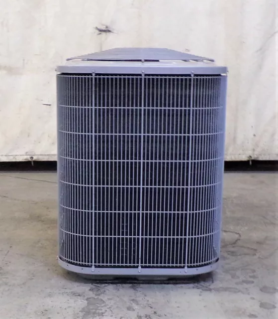 Carrier 2.5 Ton Central Air Unit  25Hcd3254A0030010