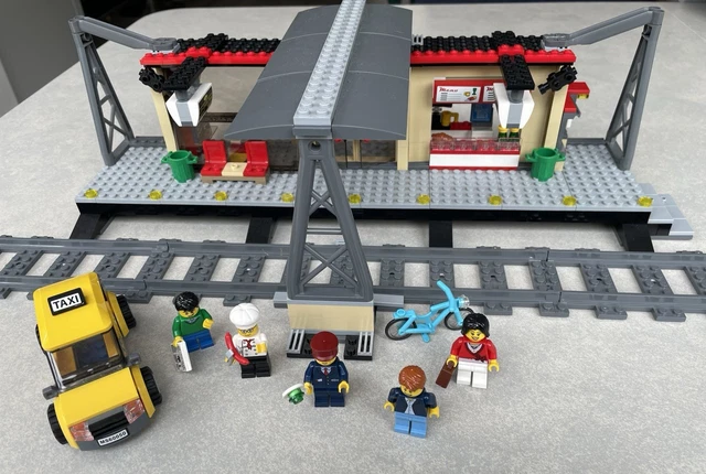 LEGO CITY: 60050 Train Station. Trains, Railway. Instructions included ...