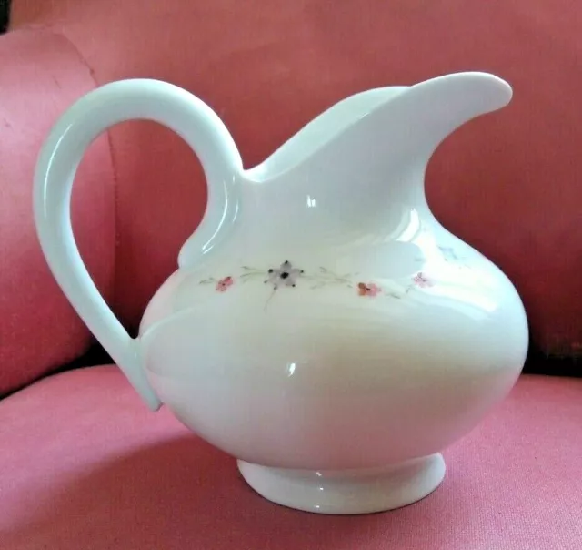 ANCIEN PICHET EN PORCELAINE, POT à LAIT avec couvercle anti