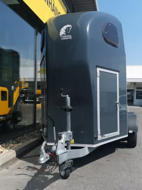 Cheval Liberte Gold 2-Pferdeanhänger 2t SK Aluboden 100 KMH Viehtransporter