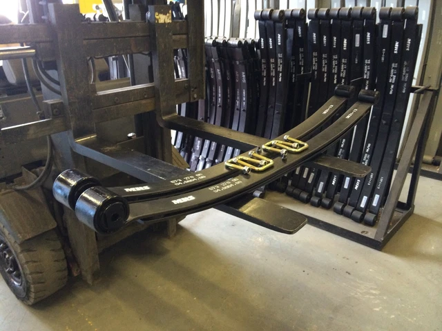 Pair Rear 3 Leaf VHD Springs Citroen Relay / Peugeot Boxer / Fiat Ducato 2006 on Pair Rear 3 Leaf VHD Springs Citroen Relay / Peugeot Boxer / Fiat Ducato 2006 on