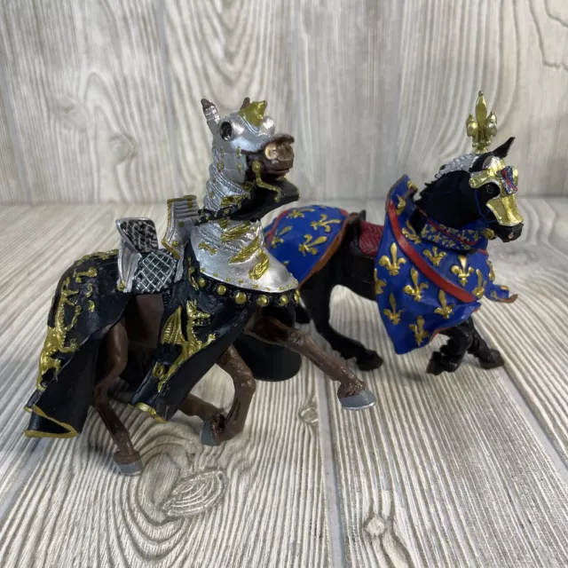 Papo Plastoy Fantasy Castle Knight’s Horses Figures 5” Long Each