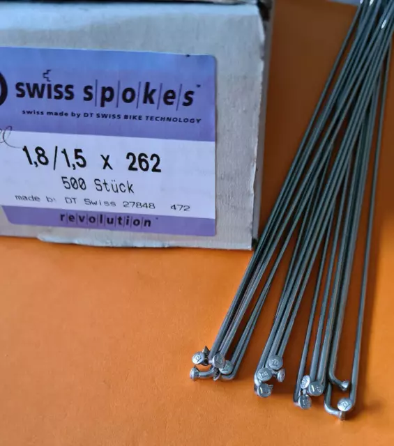 18 Speichen DT SWISS REVOLUTION 1,8x1,5 - 262 mm silber Messing NIRO NOS