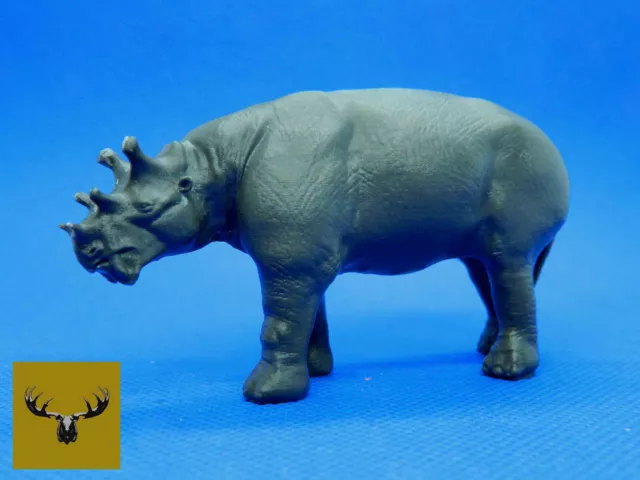 Uintatherium in 1/35 scale. Very rare, detailed, resin cast!