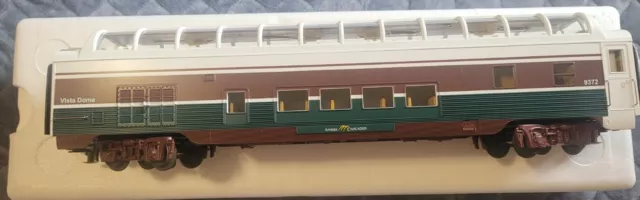 MTH 30-67445 Amtrak Cascades  Full Length Vista Dome Passenger Car