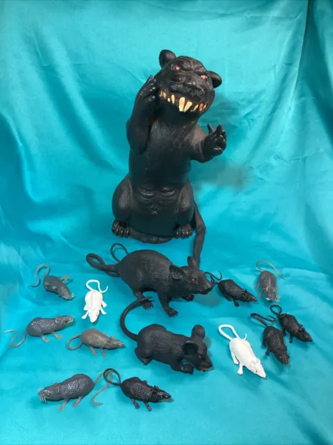 Lot of 14 Halloween Rubber Rat Prop Figures 13” 9” 5” Black Gray White Realistic