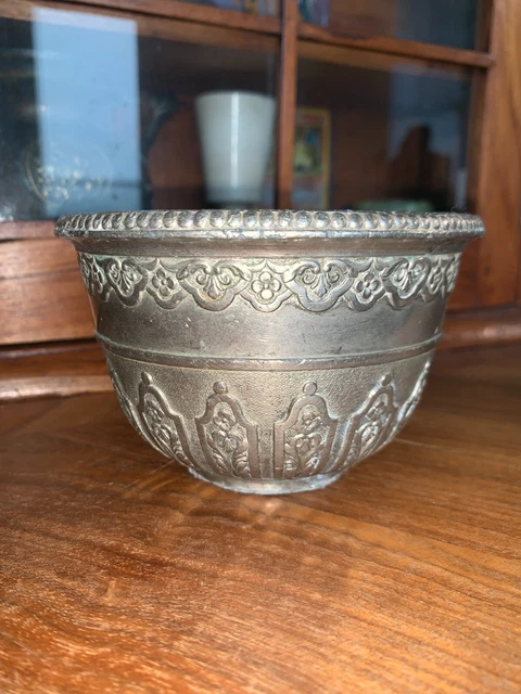 Finely Cast Antique Old Chinese Estate Qing Dynasty Imperial Ruyi Metal Bowl
