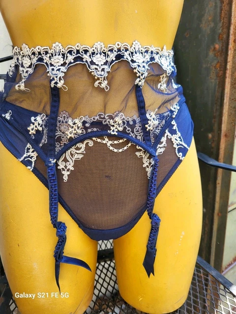 String Lise Charmel Star Beauté - Taille 2 - Noir - Modèle AC0013 - Avec étiquettes