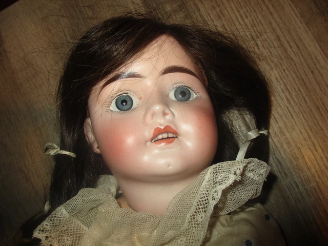 PETITE POUPÉE ANCIENNE DE TYPE FLEISCHMANN - TÊTE BISCUIT EN BISEAU 26 cm