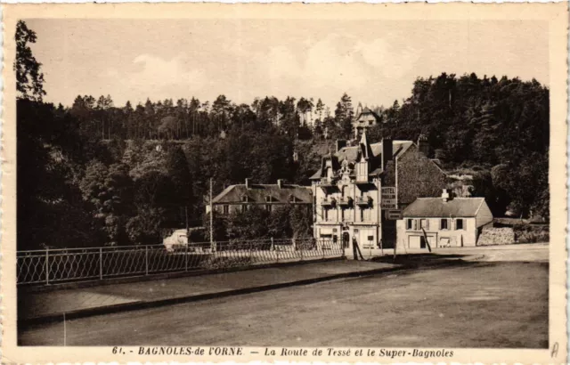 CPA BAGNOLES-de-l'ORNE - La Route de Tessé et le Super-BAGNOLES (435449)