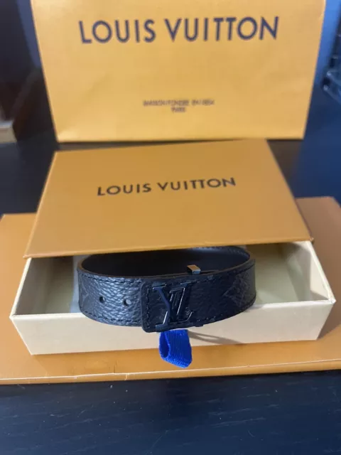 LOUIS VUITTON Monogram 40mm LV Shape Belt 100 40 Black White 1223035