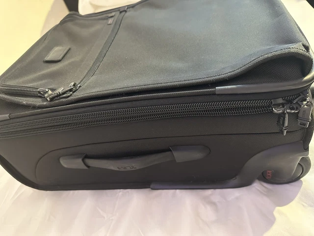 TUMI Carry-on Alpha Continental Traveler Zip Expandable 20" Carry-On ~22020 15