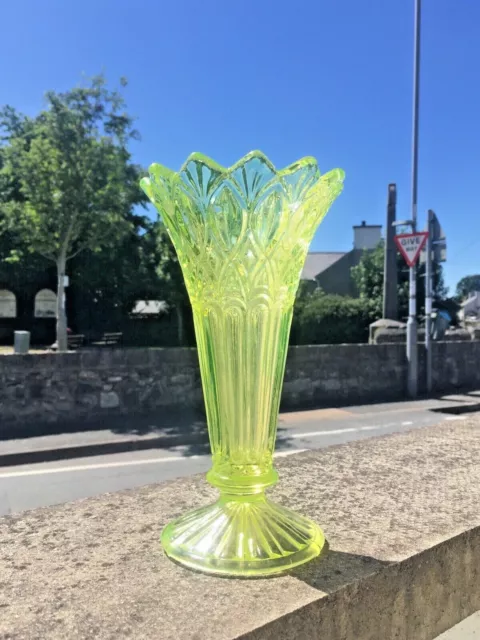 Rare Lovely Antique Art Deco Uranium Green Glass Flower Vase Sowerby Jobling ?