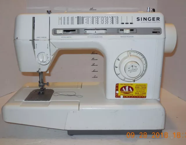 Vintage Singer 4832C Easy Thread Electronic Sewing Machine (No Pedal Power  Cord)