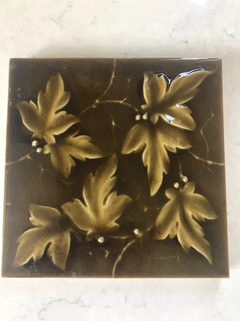 Kensington Art Tile Antique Majolica Tile Holly Design Olive Green 6 inchSq