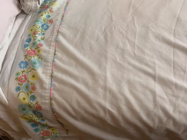 Vintage White With Pink, Blue & Yellow Flower Full Size Poly Cotton Flat Sheet