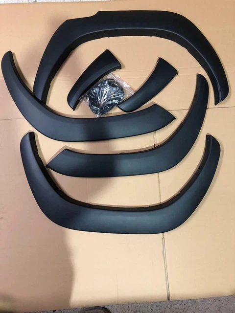 Adatto per Toyota Hilux Revo Fender razzi passaruota 16 - 18 viti e finiture in gomma