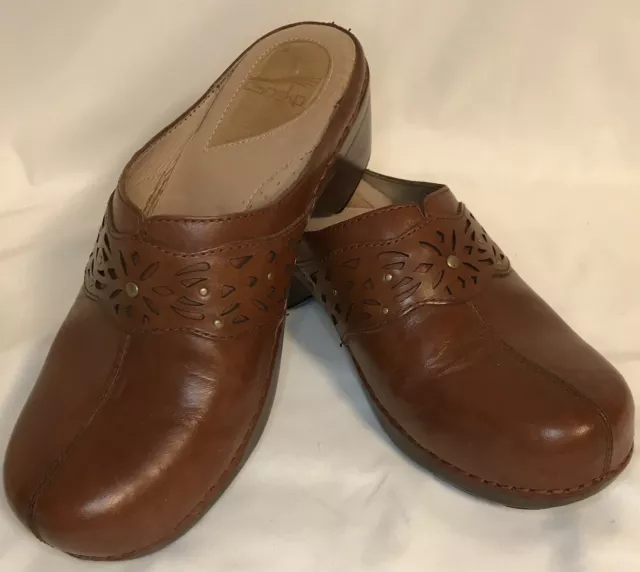 Dansko Shyanne Clogs 40 9.5-10 Brown Leather Open Back Cutout Detail Support