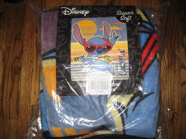 DISNEY LILO & STITCH CHILLIN' THROW BLANKET 48 x 60" New!