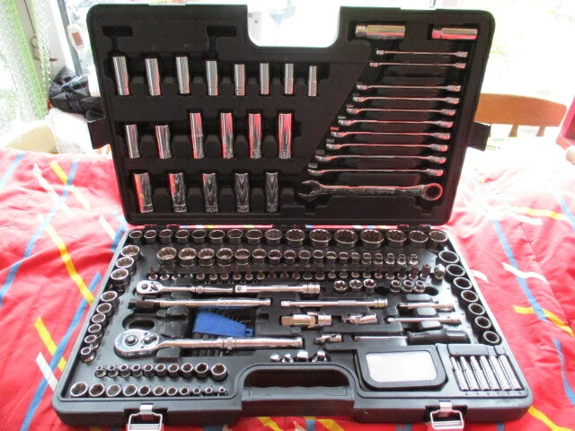 Halfords advanced socket discount set 200