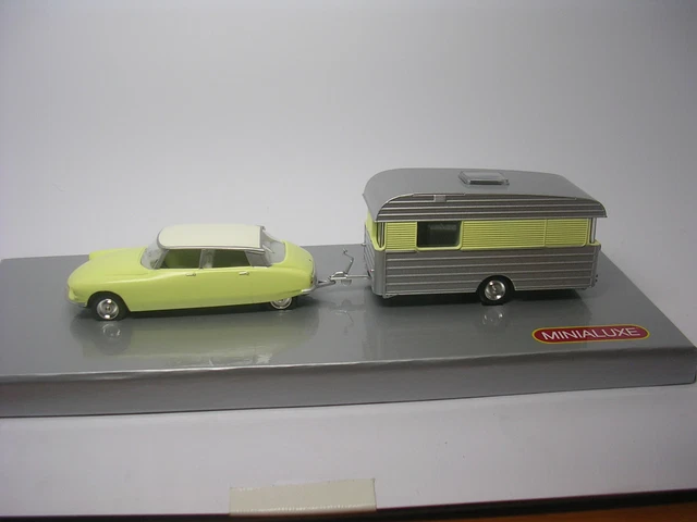 Minialuxe 33_1 coffret attelage Citroën DS rouge et caravane