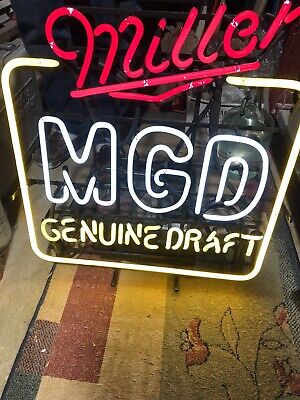 Miller MGD genuine draft lighted beer sign