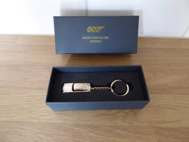 007 James Bond Aston Martin DB5 Keyring in Presentation Box