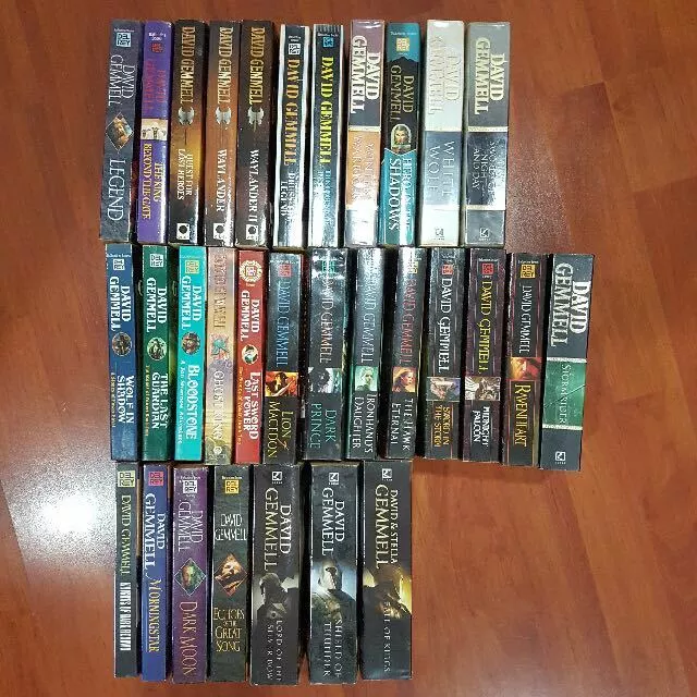 Full set collection of 31 books by renowned fantasy author David Gemmell